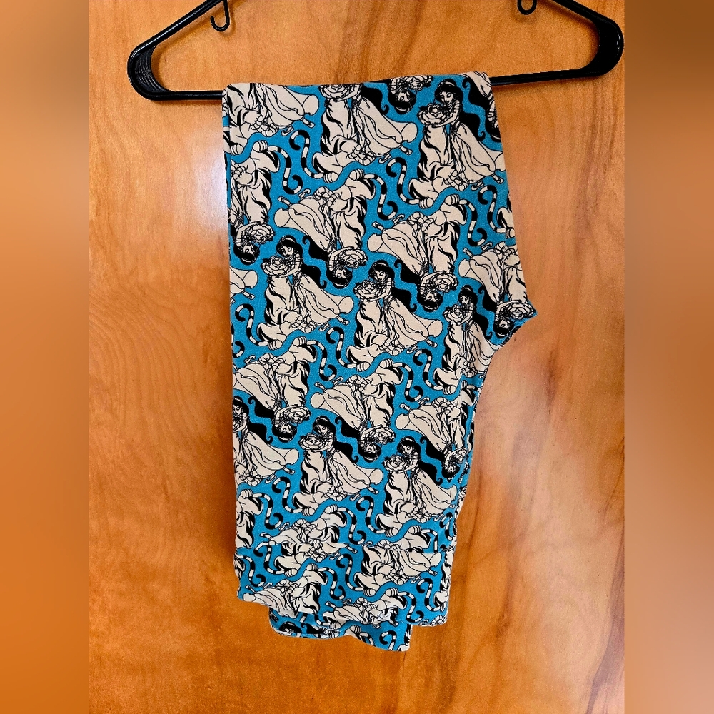 Lularoe Disney TC leggings